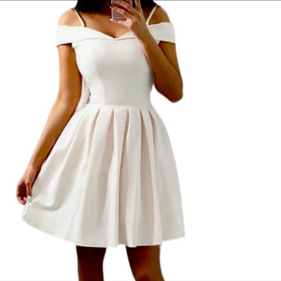 Francesca’s Collections Ivory Off-Shoulder Dress–Knit Fit & Flare Cocktail Ready - Picture 3 of 17